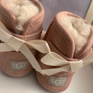 Baby gurl Uggs